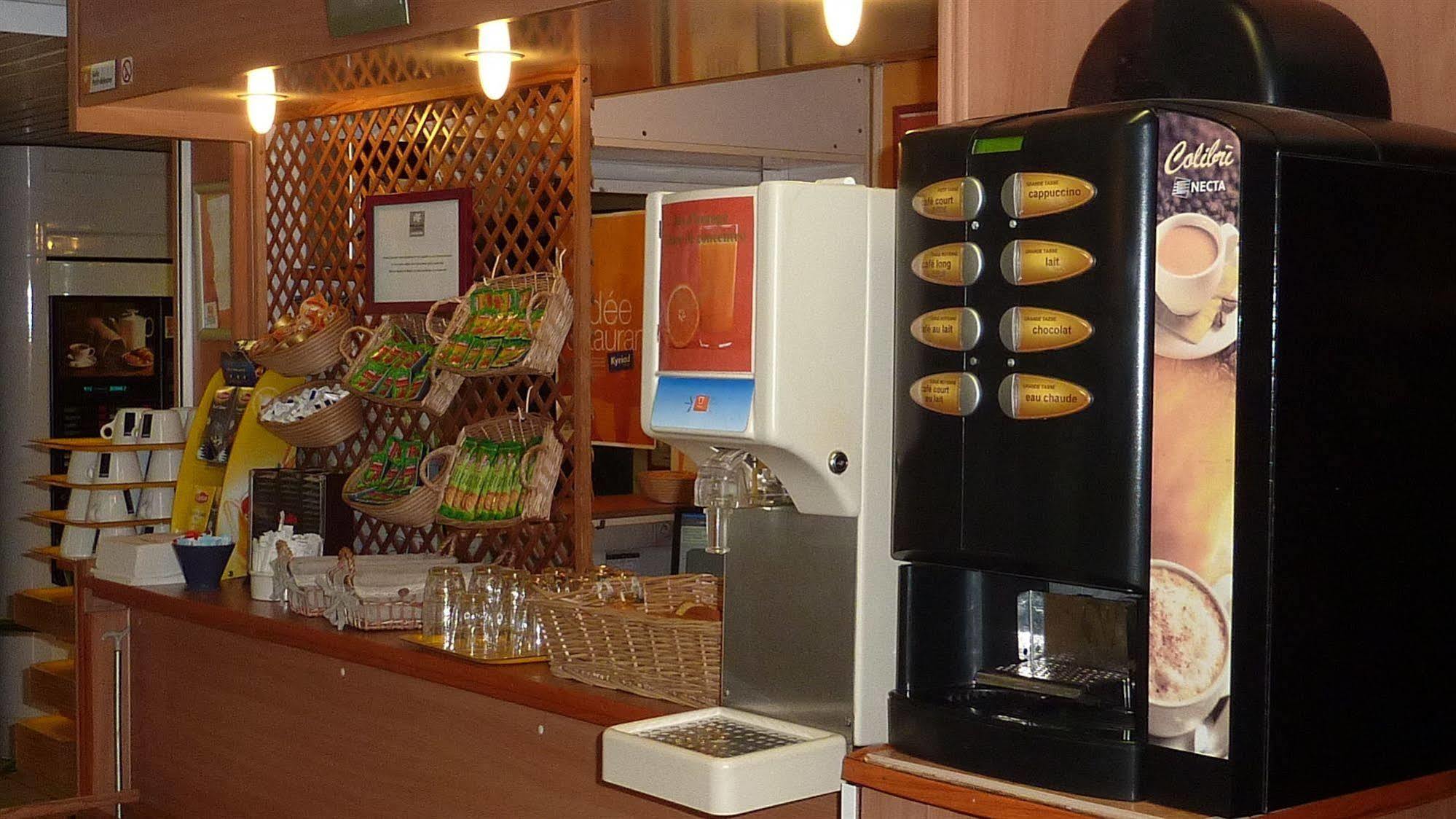 Hotel Eco Relais - Pau Nord Lons Zewnętrze zdjęcie