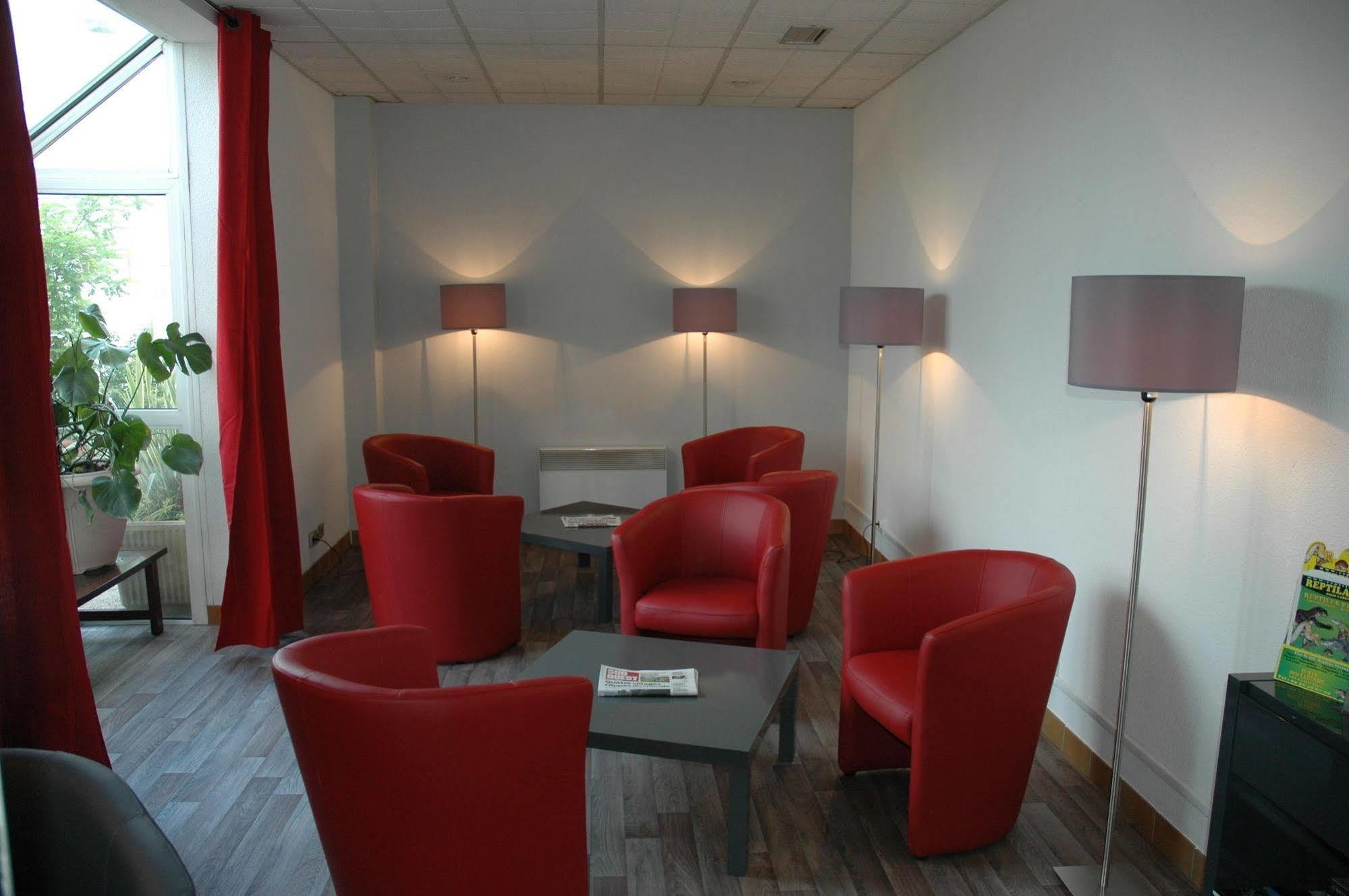 Hotel Eco Relais - Pau Nord Lons Zewnętrze zdjęcie
